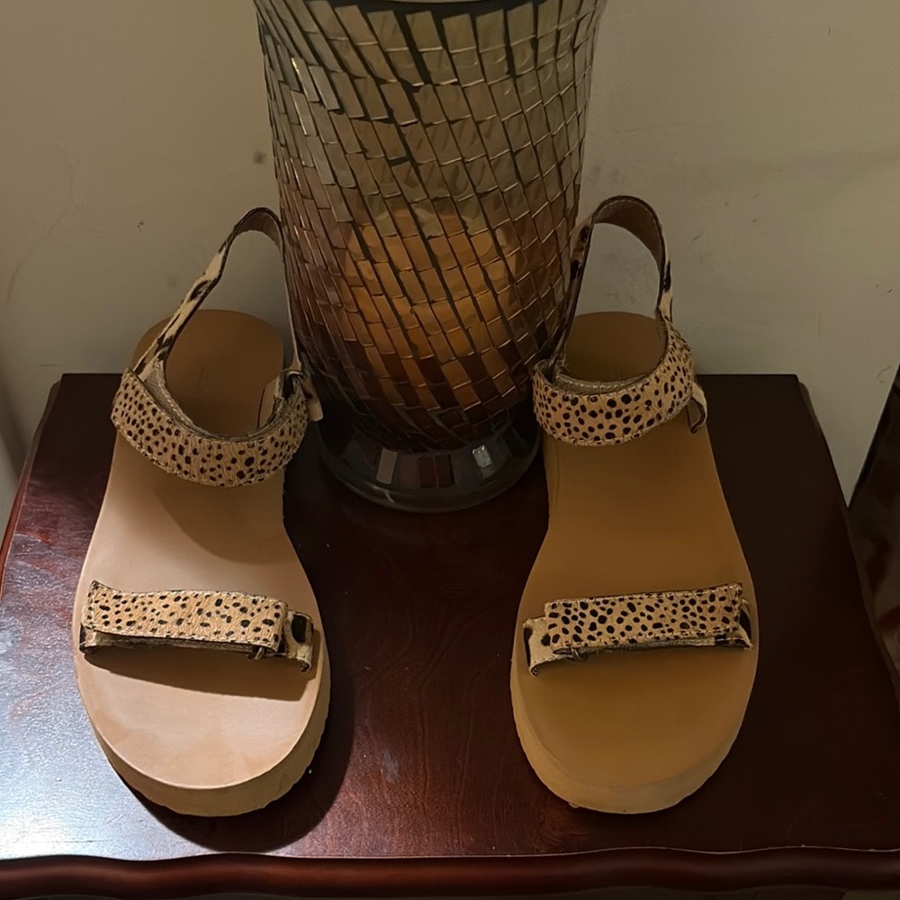 Madewell Tan and Black Leopard Sandals